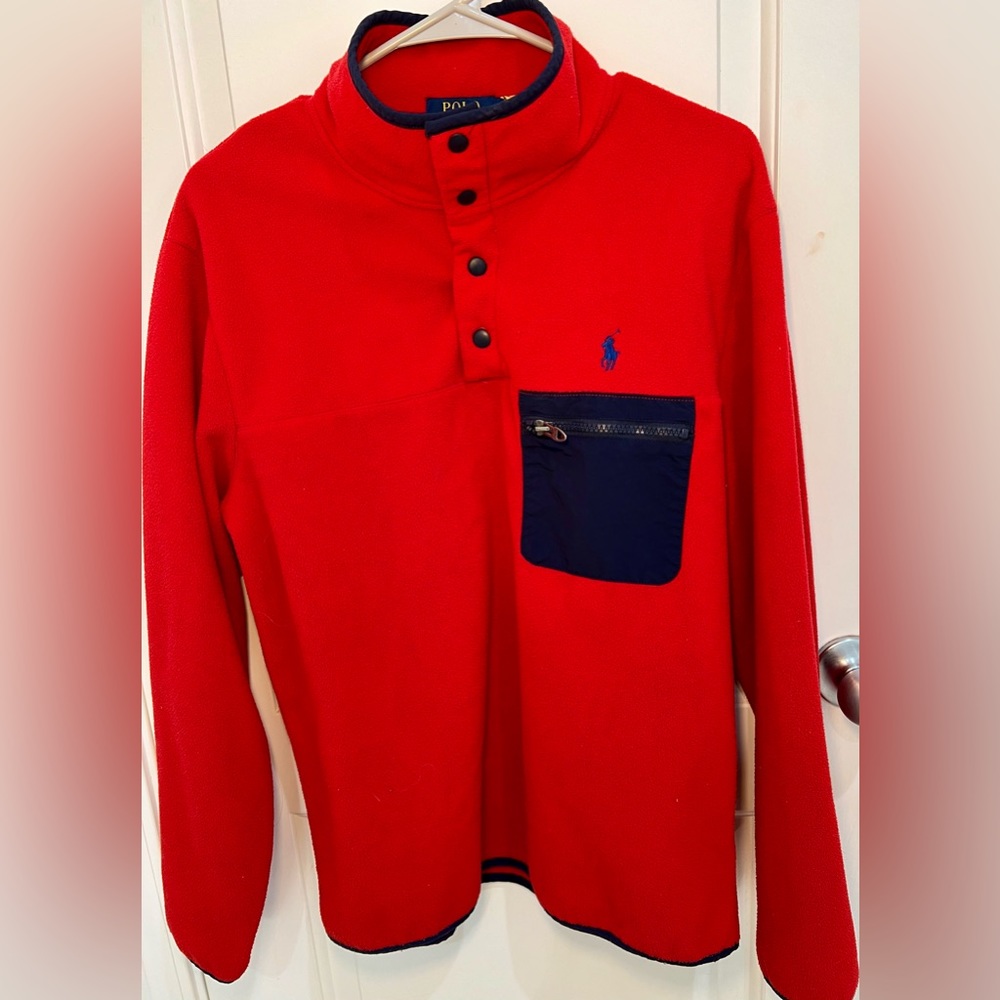 Polo Ralph Lauren 1/4 Snap Button Fleece
Pullover with Front Zipper Pocket